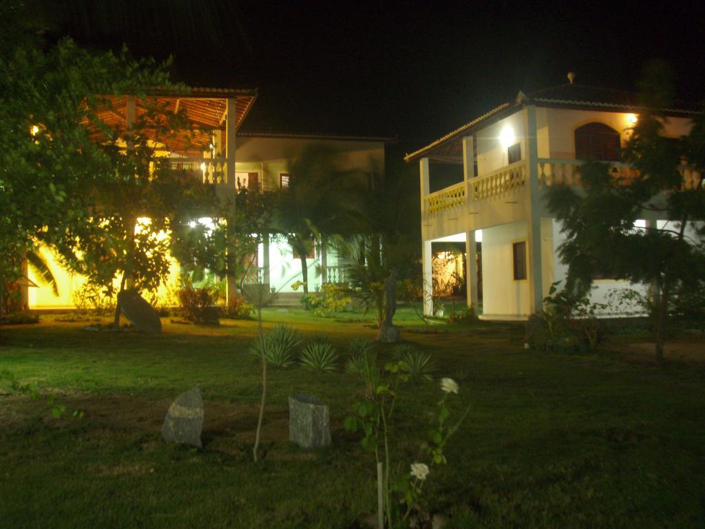 Residencia Pancho Villa Canoa Quebrada Buitenkant foto